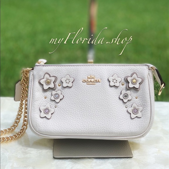 🔥NWT🔥COACH WRISTLET - Picture 1 of 5